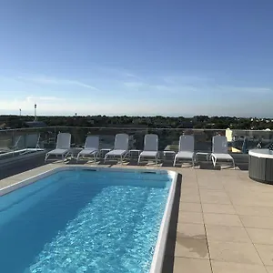 https://condominio-quasar.hotelinveneto.com